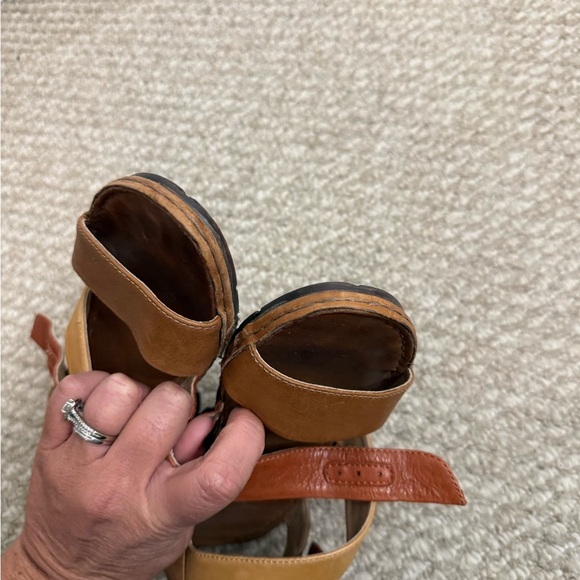 Karston gorgeous leather shoes Made in France. Size 38 wedge strappy heels brown - Picture 10 of 10